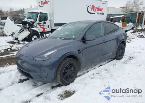 2023 Tesla Model Y Awd/Long Range Dual Motor All-Wheel Drive from USA, damaged, VIN 7SAYGDEEXPF834415
